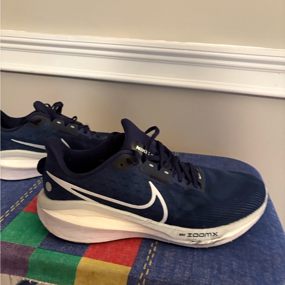 Nike Dark Blue Vomero 17 - Picture 5 of 8